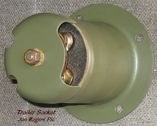 Warner Trailer Plug